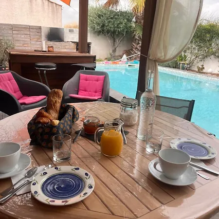 Des Romieux 3* Pinet (Herault)