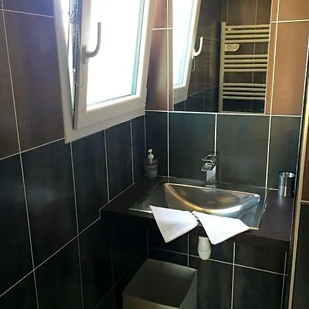 Des Romieux Panzió